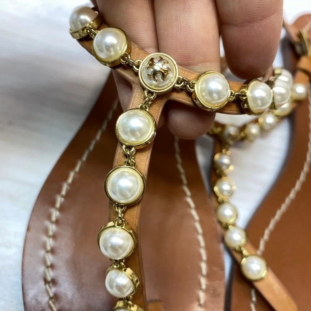Tory Burch Womens 6.5M Emmy Pearl Sandal Thong Tan Leather Gold Logo Flat Shoe